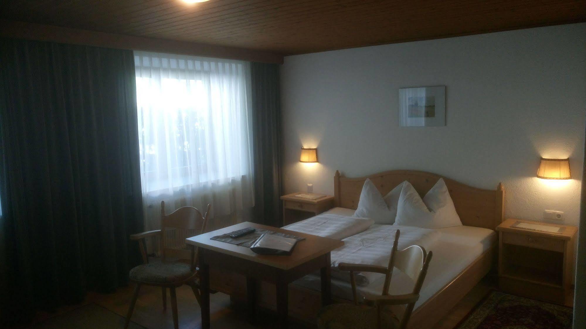 Pension Birkenhof Mayrhofen Exterior photo